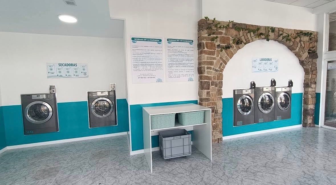 Lavanderia autoservicio De La Fuente (A Coruña)